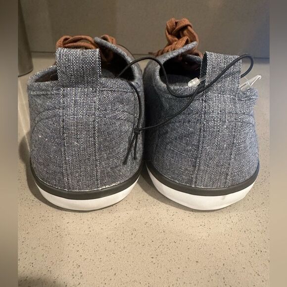 New with Tag! H & M Men's Denim Look Canvas Lace Up Shoes Size 9 - Picture 4 of 5